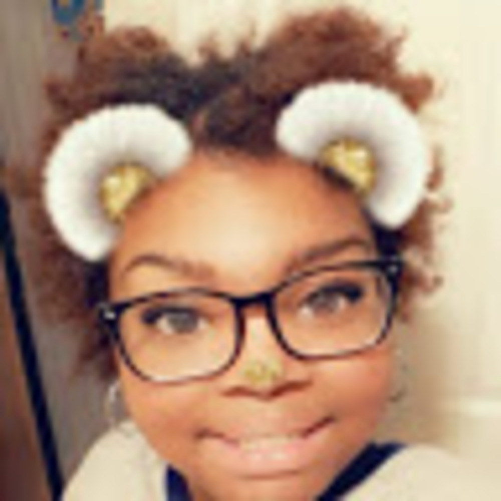 Meet your Posher, Mia